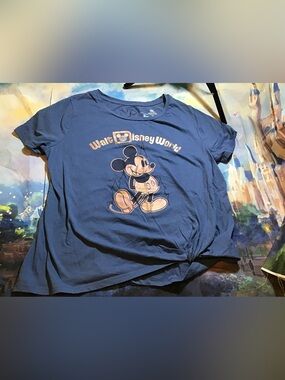 Walt disney world 50th anniversary shirt “Earidescent” Mickey Mouse size XL